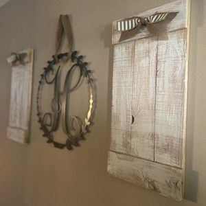 Set of shutter decor